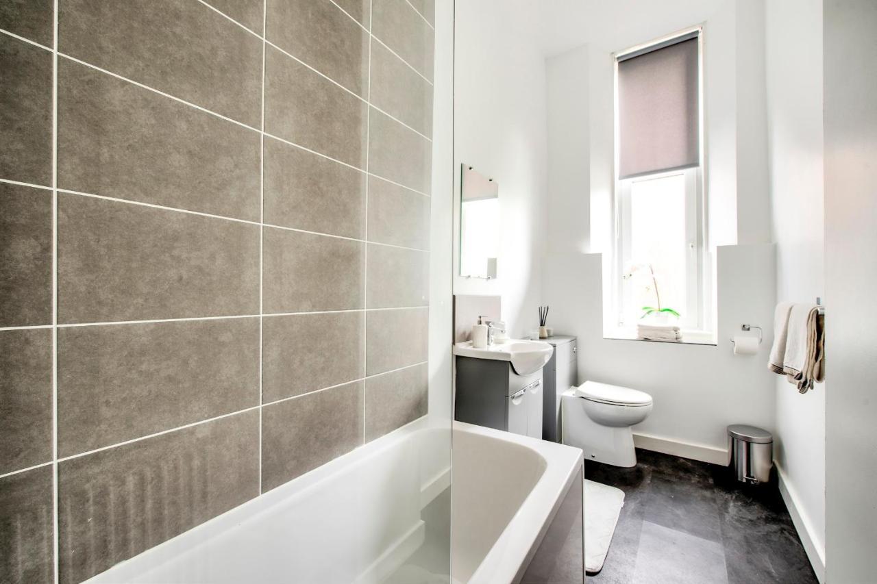 Апартаменты Pass The Keys Stylish 2 Bed In Heart Of West End Глазго Экстерьер фото