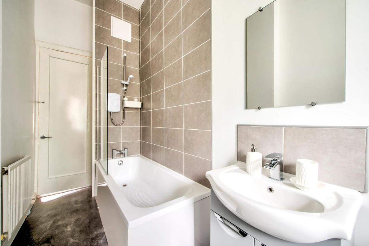 Апартаменты Pass The Keys Stylish 2 Bed In Heart Of West End Глазго Экстерьер фото